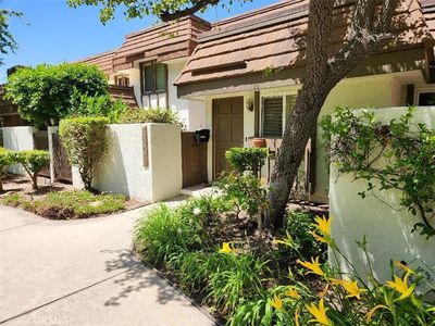10407 Larwin Ave, Chatsworth, CA, 91311