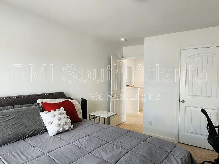 4040 Alveston Dr — Photo 25