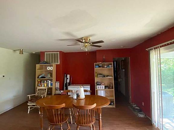 3rd image of 1202 S 1st St