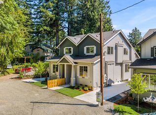 7252 SW 1st Ave, Portland, OR 97219