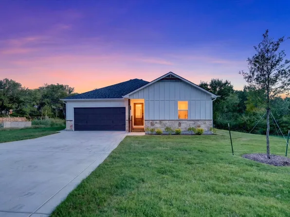 7007 Clarke Dr, Fort Worth, TX 76135