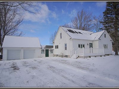 6182 Royalton Center Rd, Akron, NY, 14001