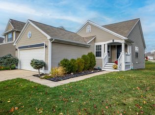6785 Cotswald Dr, Grand Ledge, MI 48837