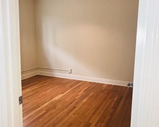 4th image of 438 Cedar Ave Unit 6