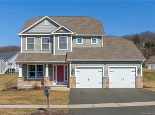 7 Ogden View Dr, Vernon, CT 06066