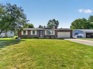 7108 Fairgrove Dr, Swartz Creek, MI 48473
