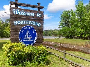 4713 Northwood Lake Dr E, Northport, AL 35473