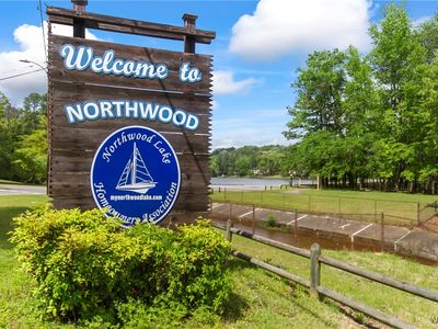 4713 Northwood Lake Dr E, Northport, AL, 35473