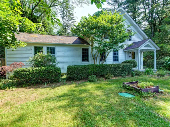 12 Meadow Drive, Ledyard, CT 06335