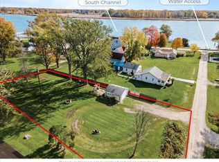 212 Beaureguard St, Harsens Island, MI