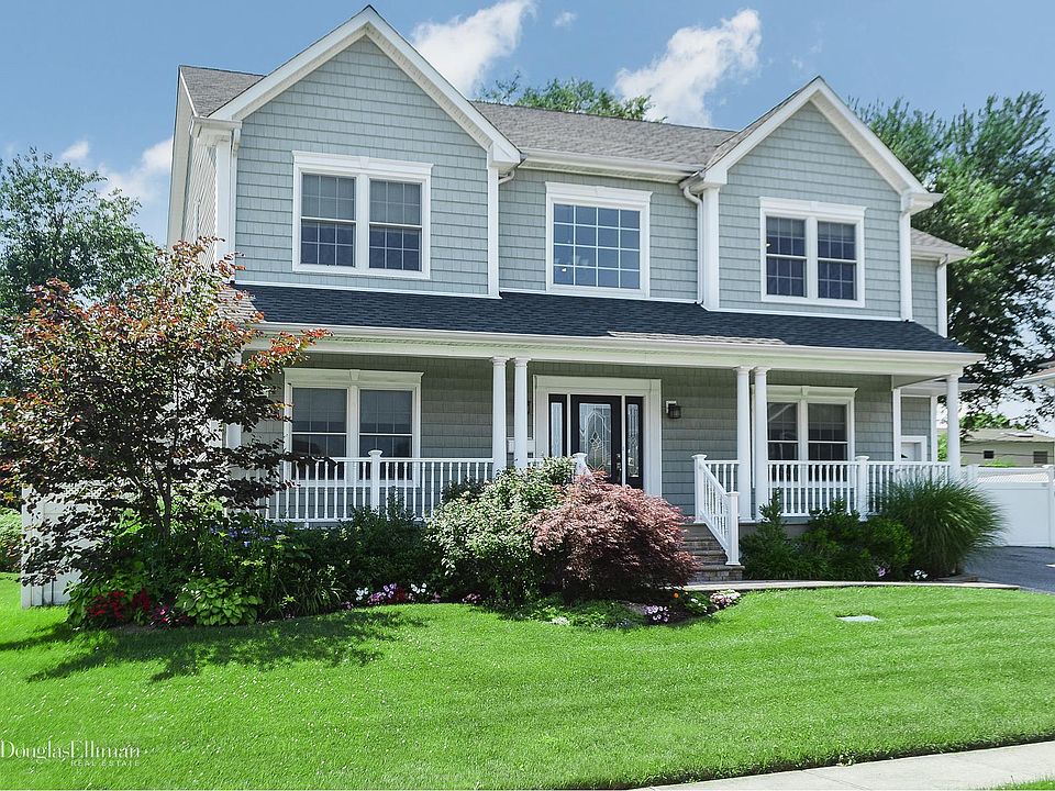 1st image of 145 Sutton Dr
