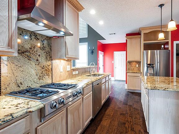 2nd image of 8013 Cavalier Dr