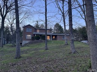 18217 Prickly Pear Ct, Pacific, MO 63069