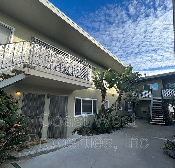 1361 Grand Ave #1 — Photo 10