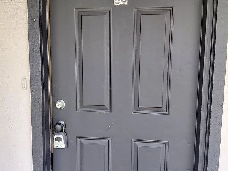 Prairie Sun Apartments — Photo 19
