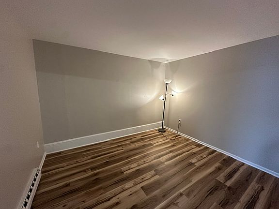 4th image of 104 N Main St