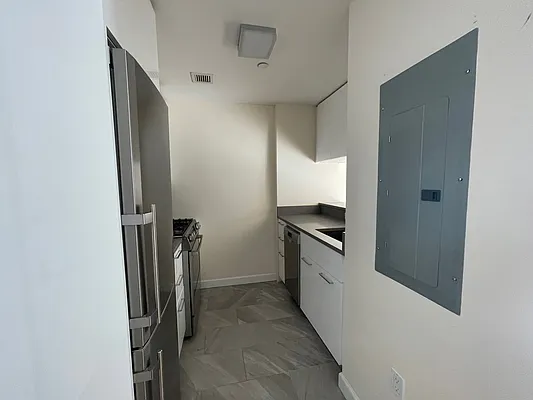 Rented by Corcoran | media 23