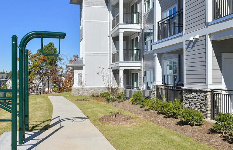 Holly Springs Place Apartments — Photo 29