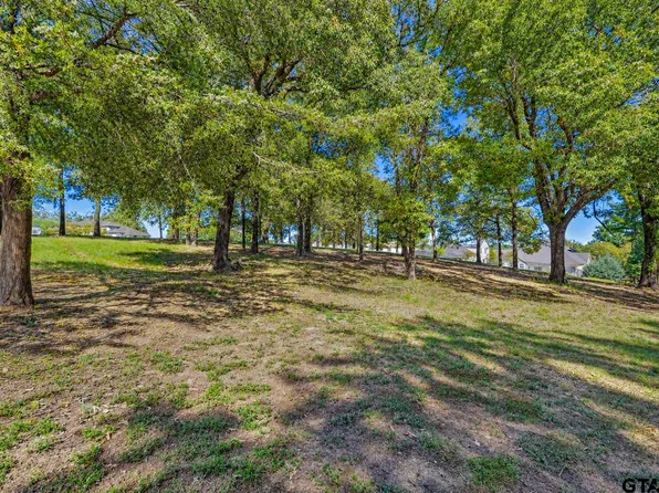 2477 Wellington Trce, Tyler, TX 75709