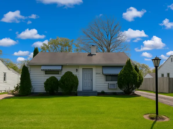2821 S 11th Ave, Broadview, IL 60155
