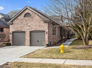 14736 Pine Tree Rd, Orland Park, IL 60462