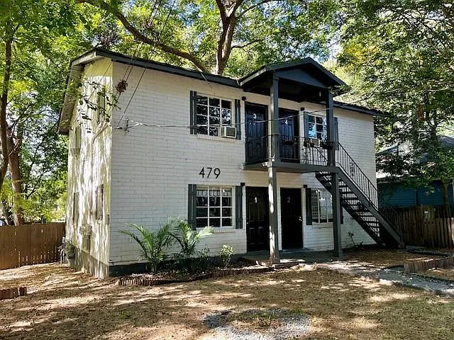 479 Kelly St SE — Photo 1