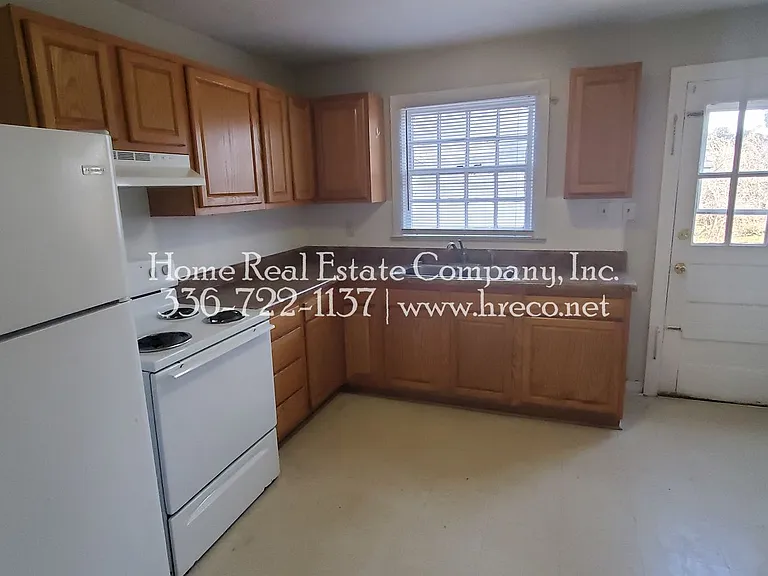2729 Patrick Ave — Photo 4