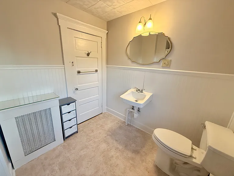 221 N Midland Ave #2 — Photo 10