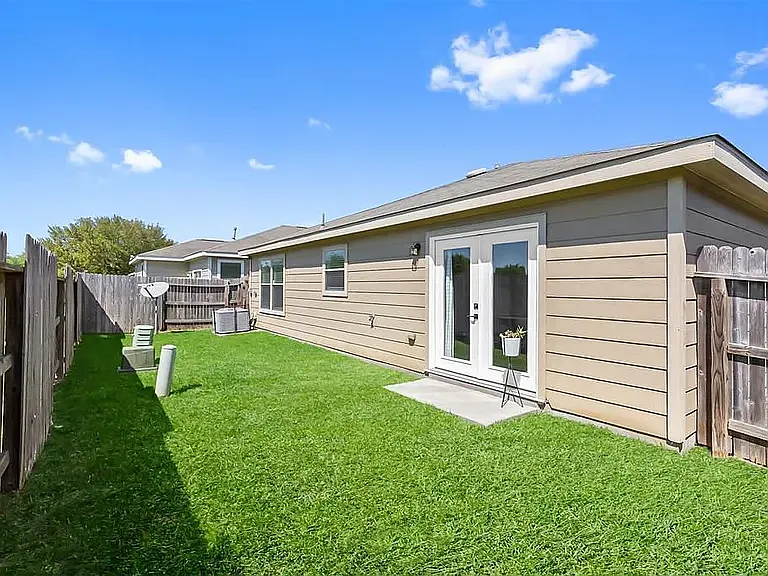 16535 Burnell Oaks Ln — Photo 15
