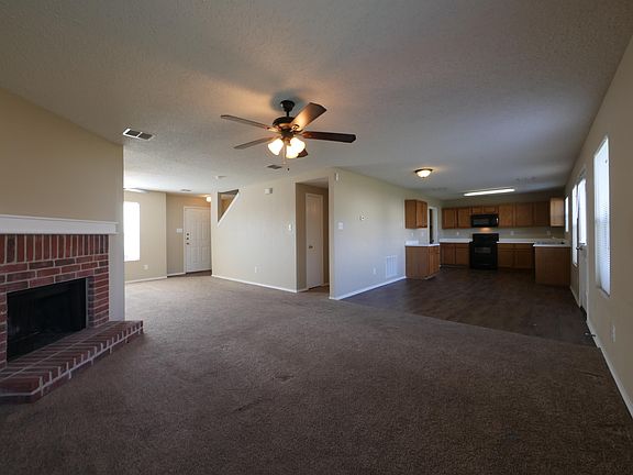 4th image of 4058 Gray Fox Dr