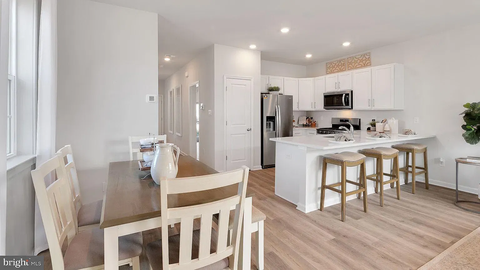 103 Corolla Dr — Photo 3
