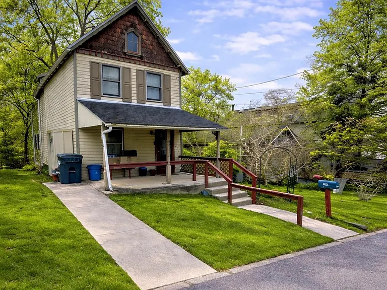 621 South Ave — Photo 11
