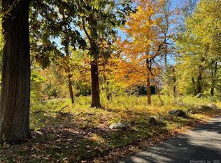 11 Heron Pond Rd, Essex, CT 06426