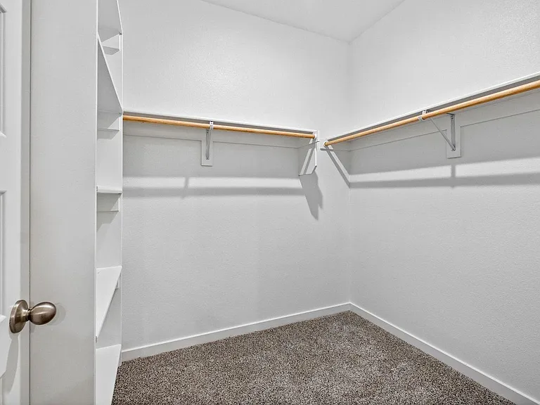 158 S Broyles St — Photo 22