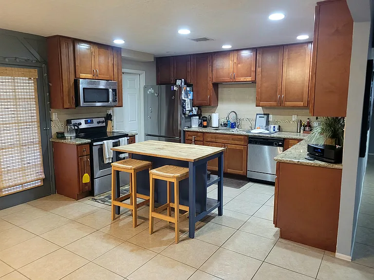 2018 N 81st Pl — Photo 1