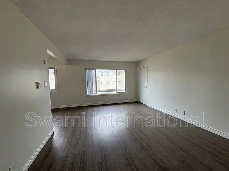 3615 W 104th St #15 — Photo 17