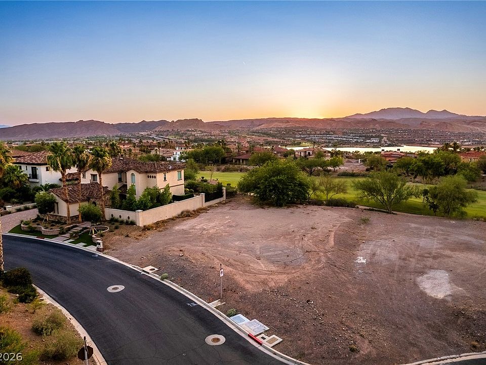 1st image of 12 Via Modena Ct