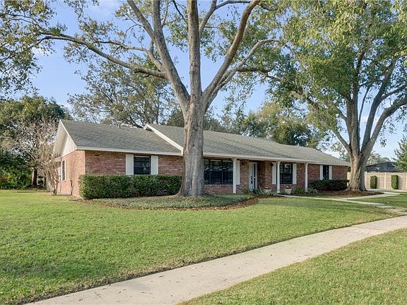 3rd image of 687 Tuscora Dr