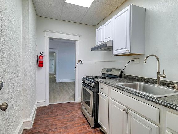 3rd image of 3625 Winchester Ave
