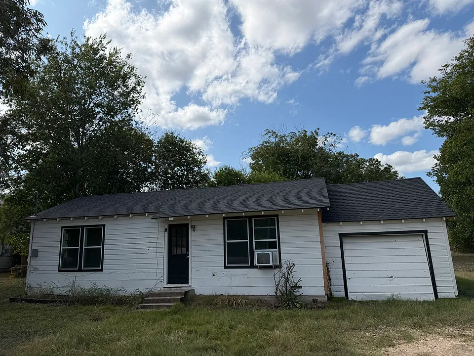 110 N Highway 95