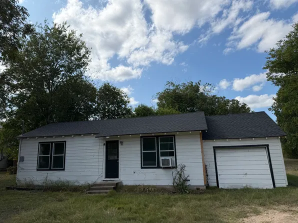 110 N Highway 95, Little River Academy, TX 76554