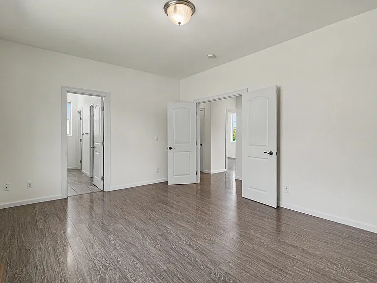 2495 Benjamin Ave NW — Photo 24