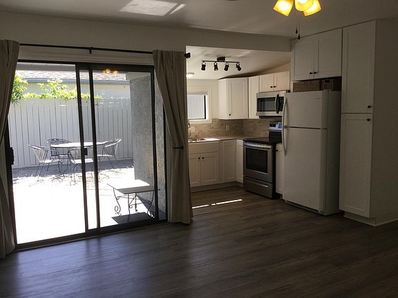 5th image of 504 E Aliso St #B