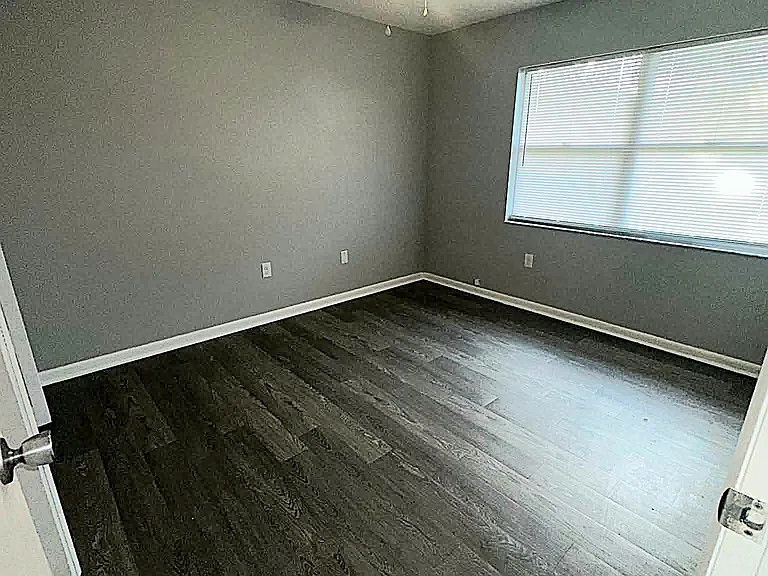 109 Stadium Rd #9 — Photo 23