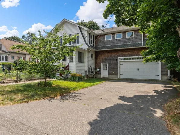 50 Waldron Rd, Braintree, MA 02184