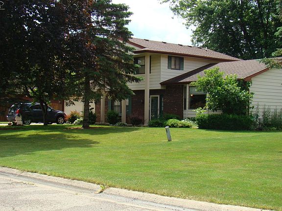 2nd image of 8400 Stoney Creek Ct