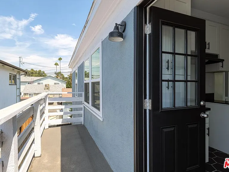 11683 Chandler Blvd #11685-1/2 — Photo 13