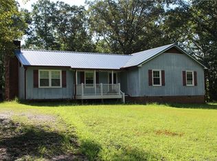 434 Hilltop Rd, Sanford, NC 27330