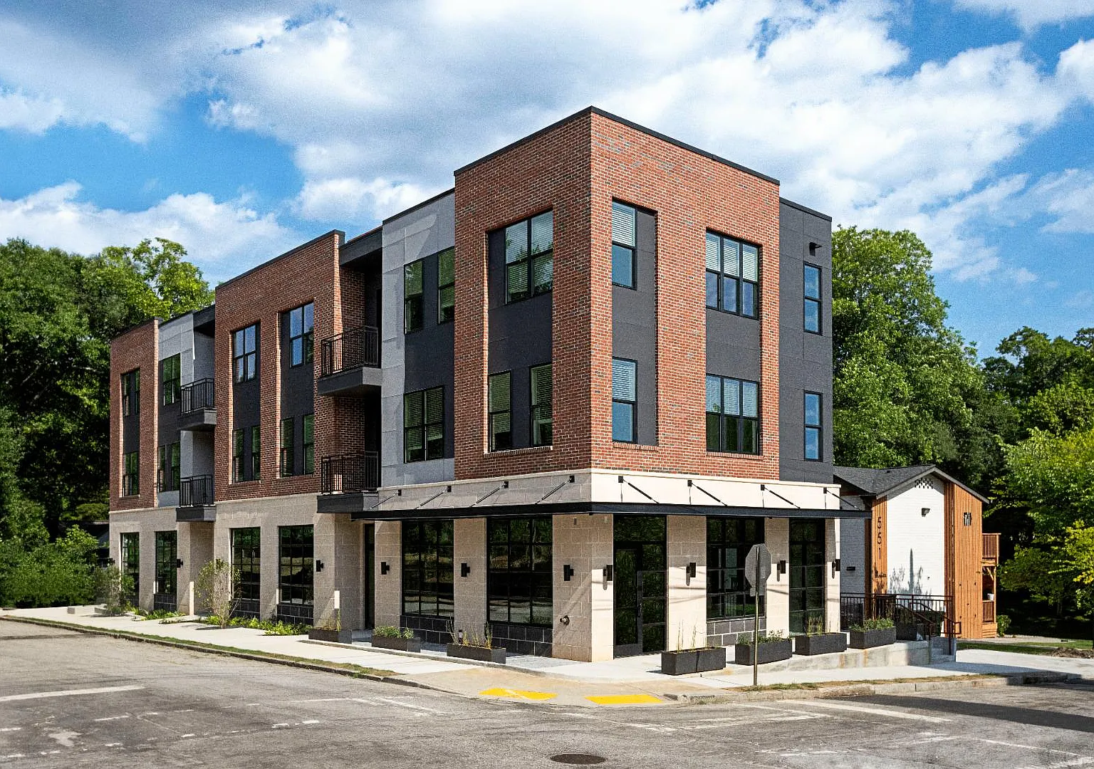 880 North Ave NW - 201 — Photo 4