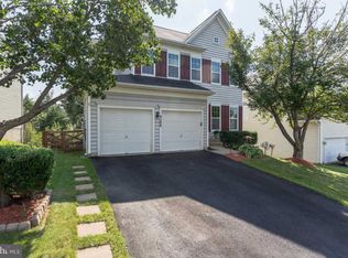 9209 Greenshire Dr, Manassas Park, VA 20111